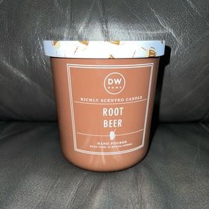 DW Home Rootbeer candle